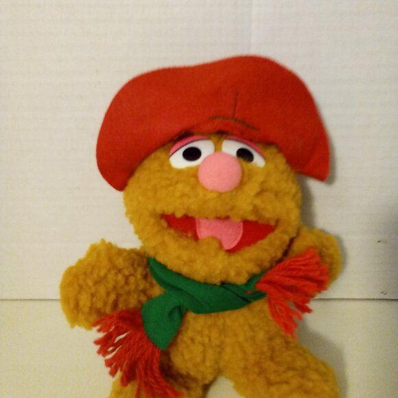 Vintage 1987 Muppet Babies Fozzie Bear Christmas Plush 9" - Picture 2 of 10